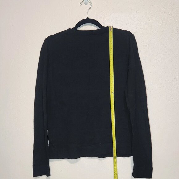 Banana Republic Black Sweater With Print Size Medium - Picture 6 of 6